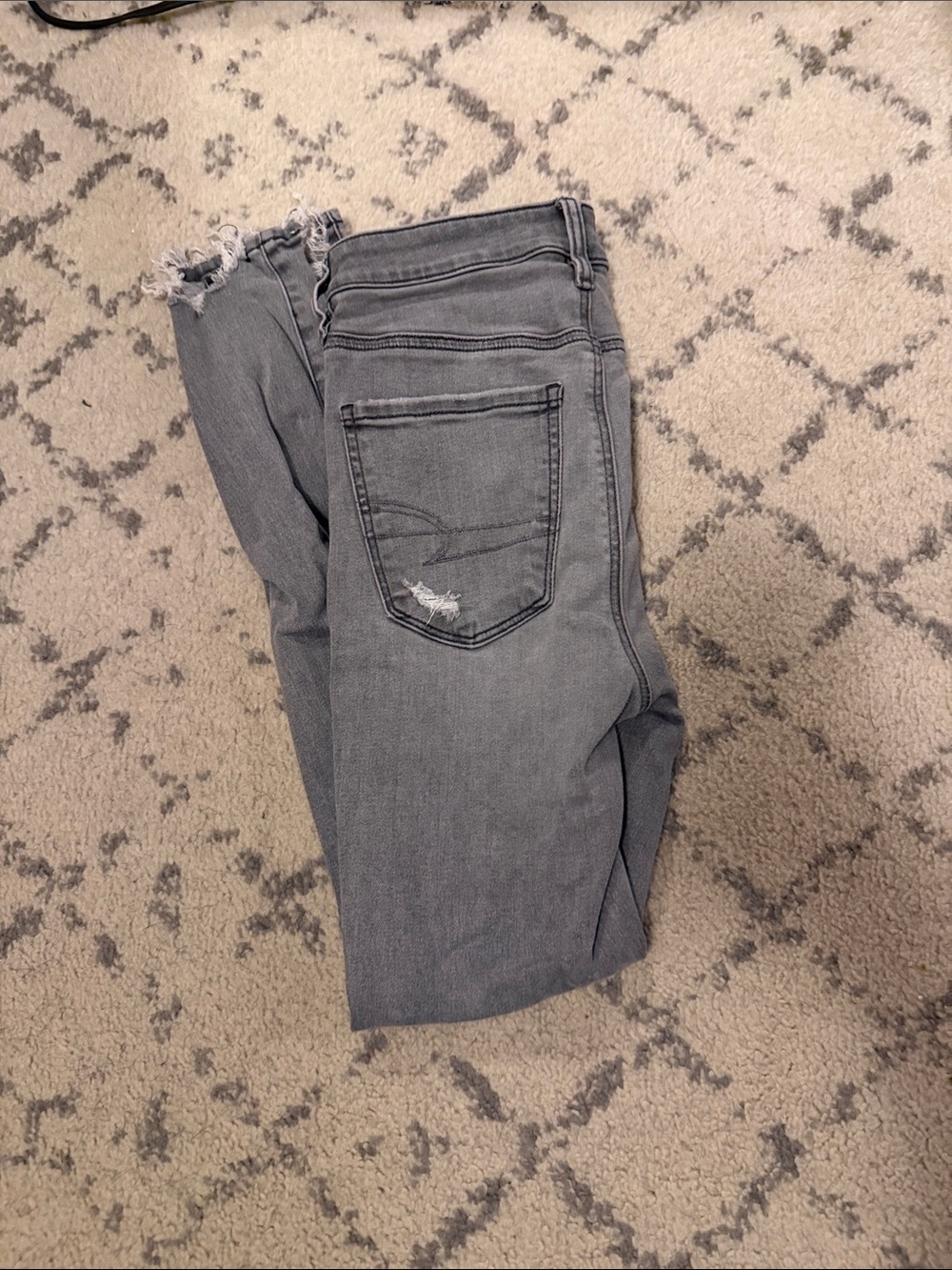 American Eagle Outfitters Gray Distressed Skinny Jeans